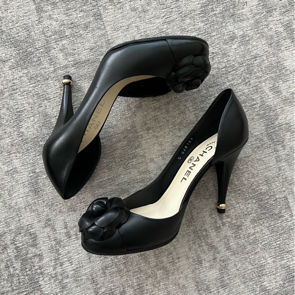 CHANEL Camellia Half-d'Orsay 4” Pumps - Picture 2 of 10